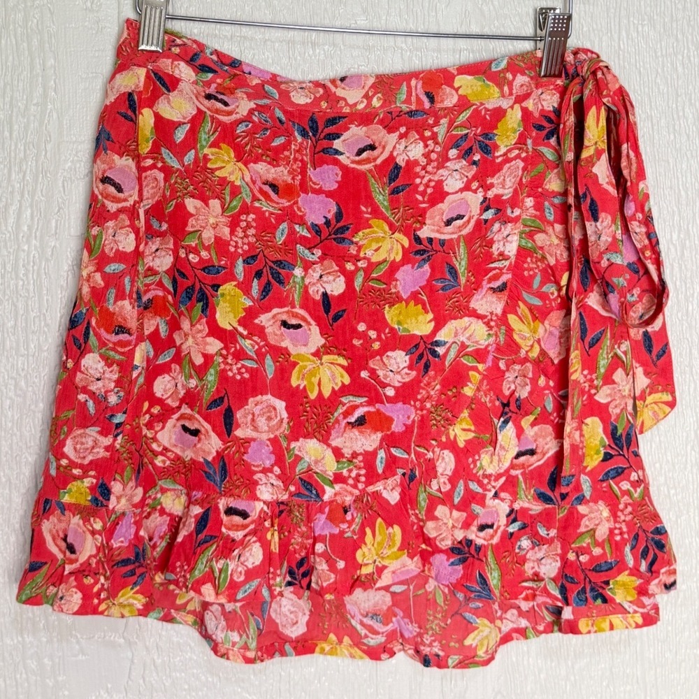 Rip Curl Meadowbrook Mini Skirt Red Floral Wrap Ruffle Hem YGSKAS7 Womens Medium